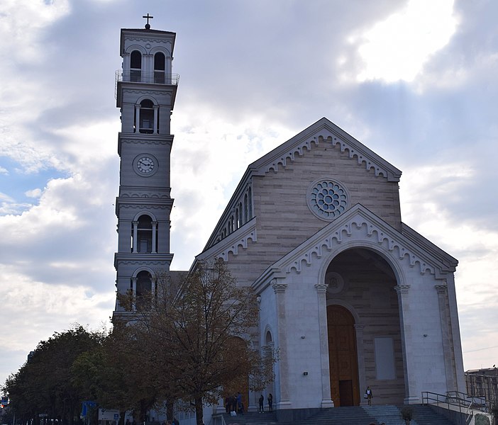 Cathedral of Saint Mother Teresa, Prishtine